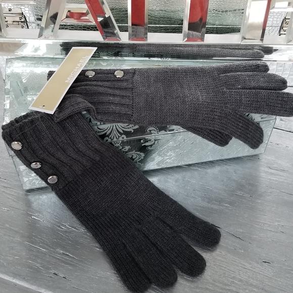 Michael Kors Mittens Hand Warmers Gloves Gift - Picture 2 of 2